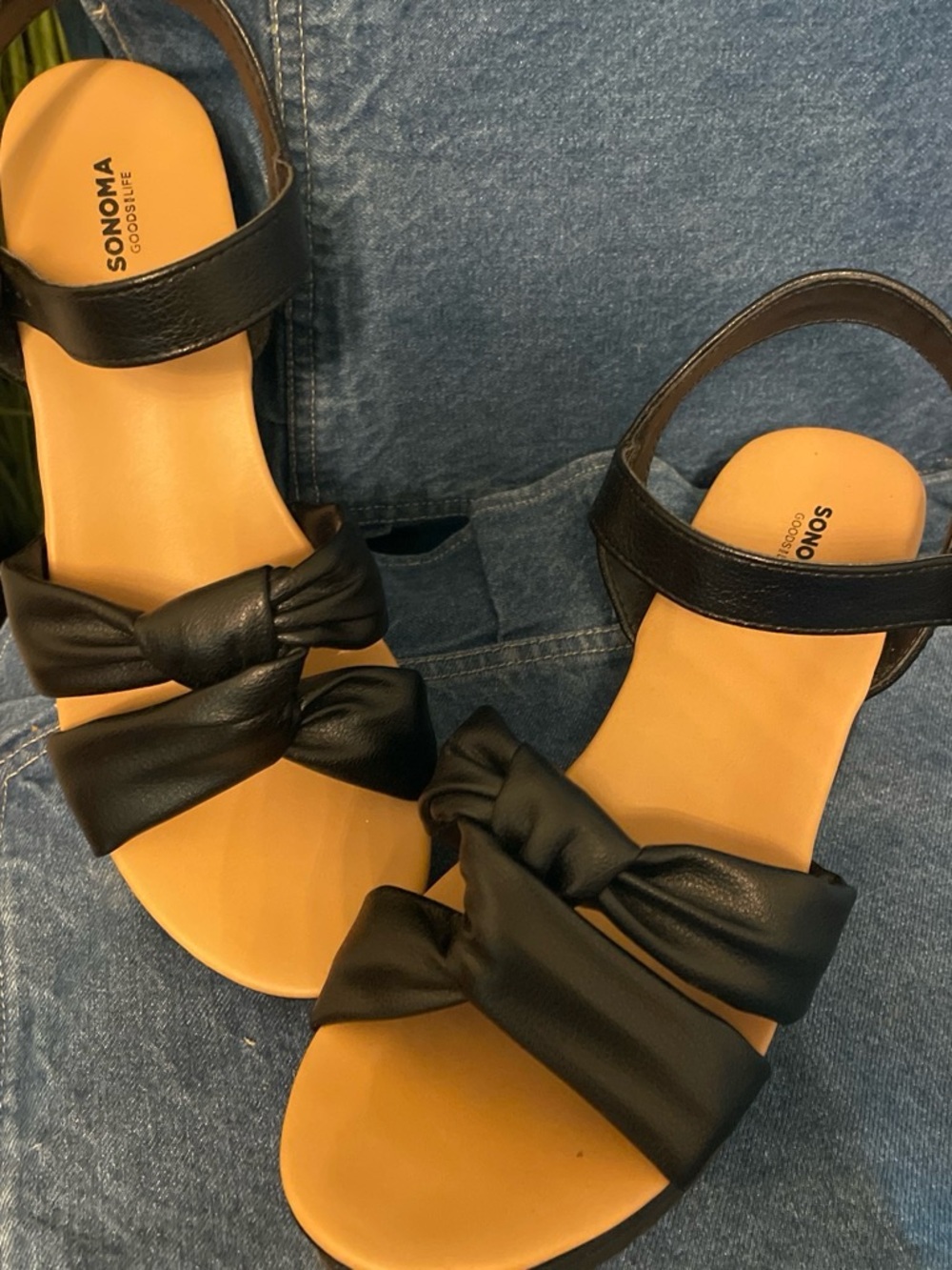 Sonoma Black Knotted Strap Women's Sandals with Tan Footbed